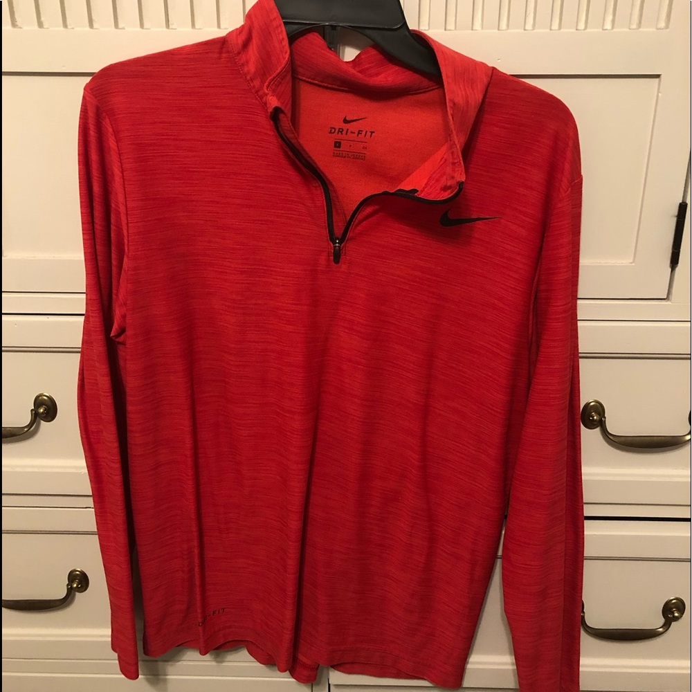 Nike 1/4 zip pullover. Small. Red